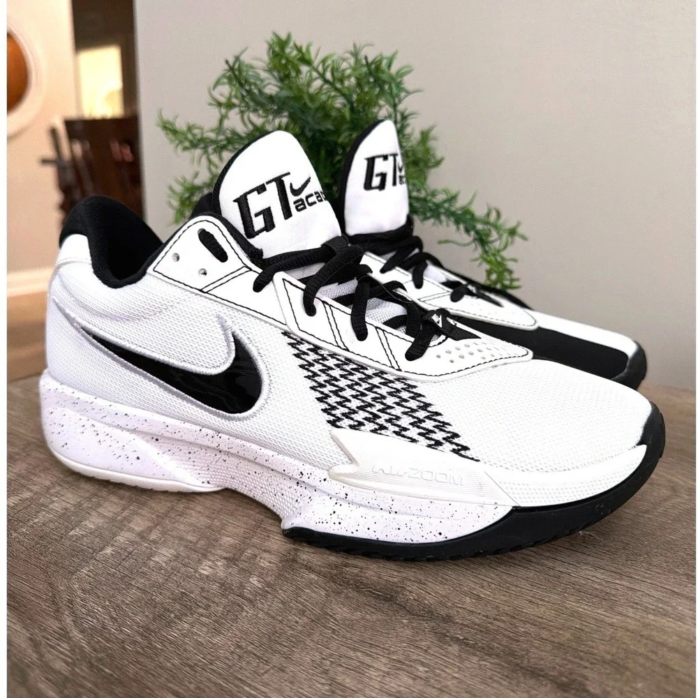 Nike Air Zoom GT‎ Cut Academy Basketball Shoes White Black Mens 7.5 Sneakers